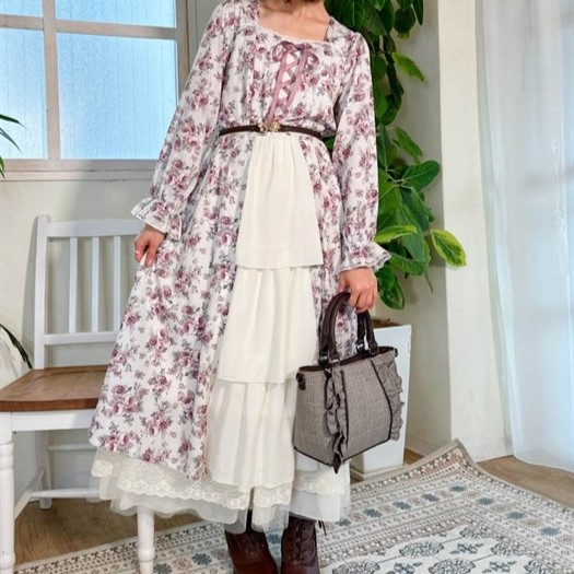 ♡花柄が可愛いワンピース入荷中です♡