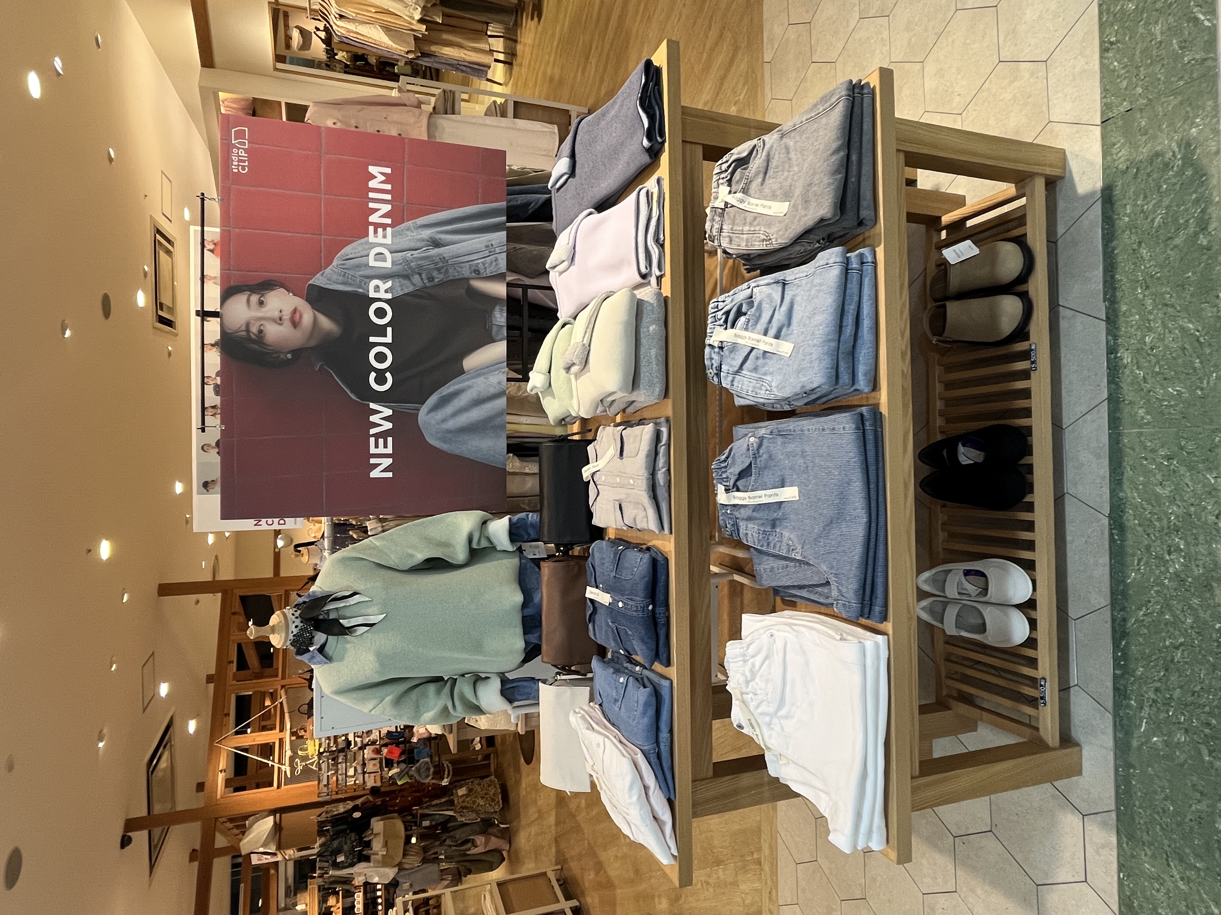 春物アイテム多数入荷してます！